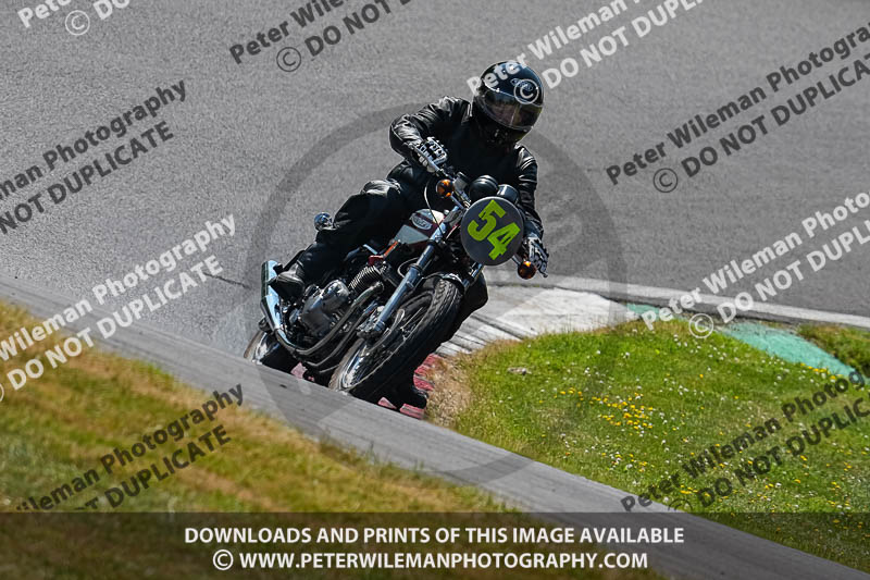 cadwell park;cadwell park photographs;cadwell trackday photographs;enduro digital images;event digital images;eventdigitalimages;peter wileman photography;racing digital images;trackday digital images;trackday photos